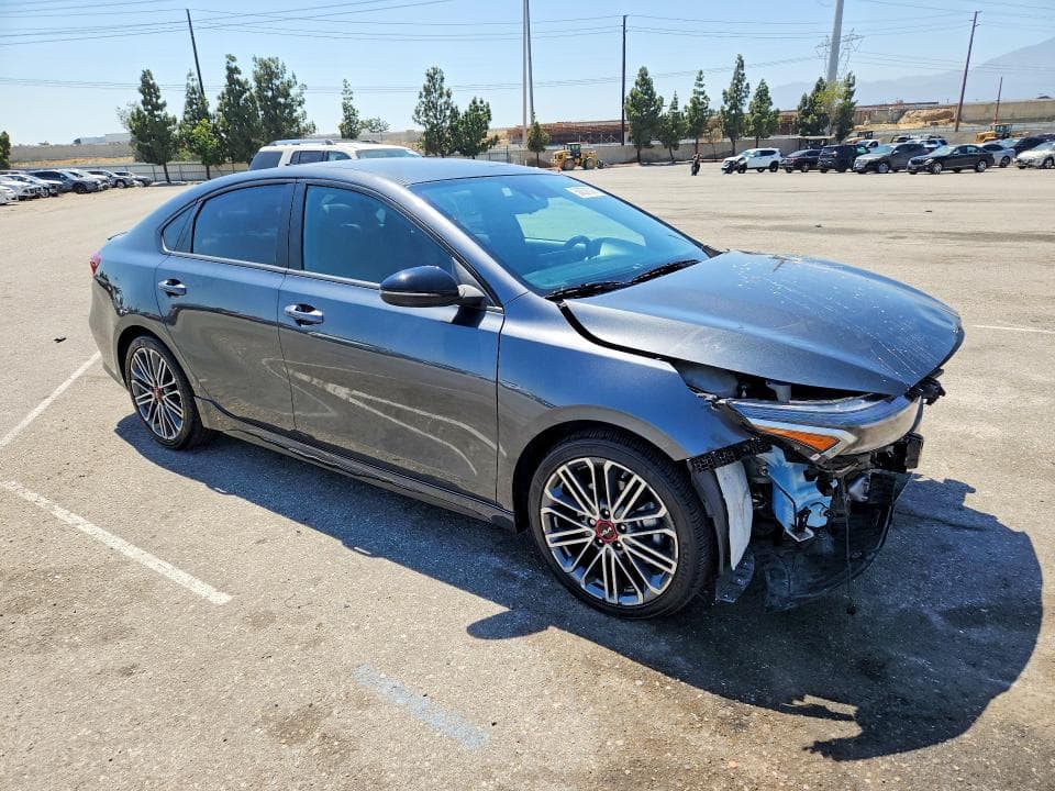 2024 KIA FORTE GT 4