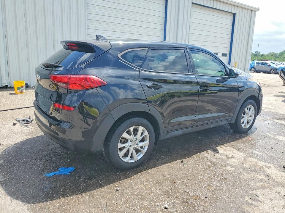2021 HYUNDAI TUCSON SE 3