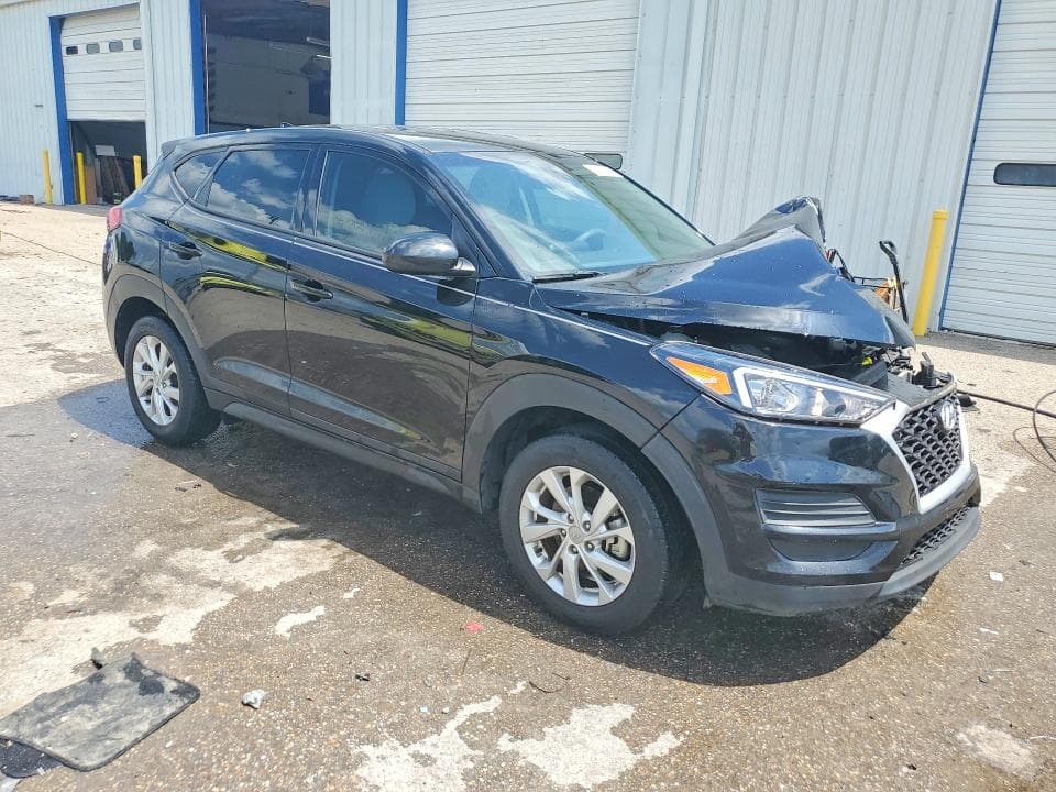 2021 HYUNDAI TUCSON SE 4
