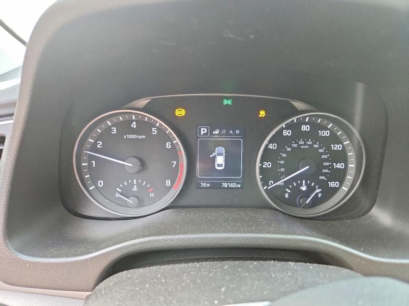 2018 HYUNDAI ELANTRA SEL 9