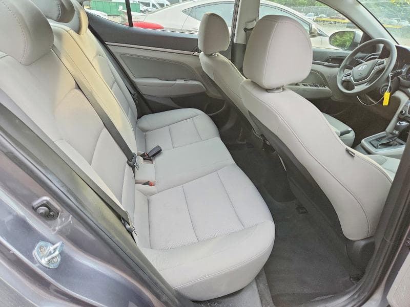 2018 HYUNDAI ELANTRA SEL 10