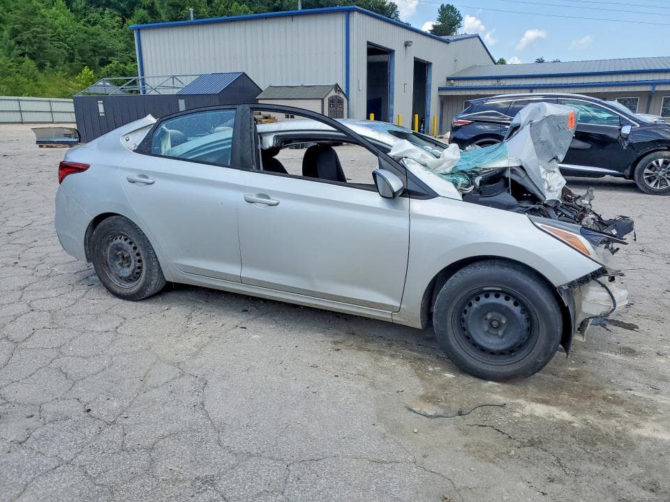 2020 HYUNDAI ACCENT SE 4