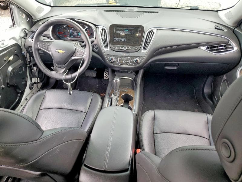 2017 CHEVROLET MALIBU PREMIER 8