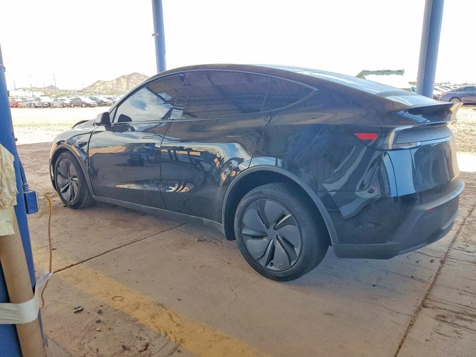 2026 TESLA MODEL Y 2