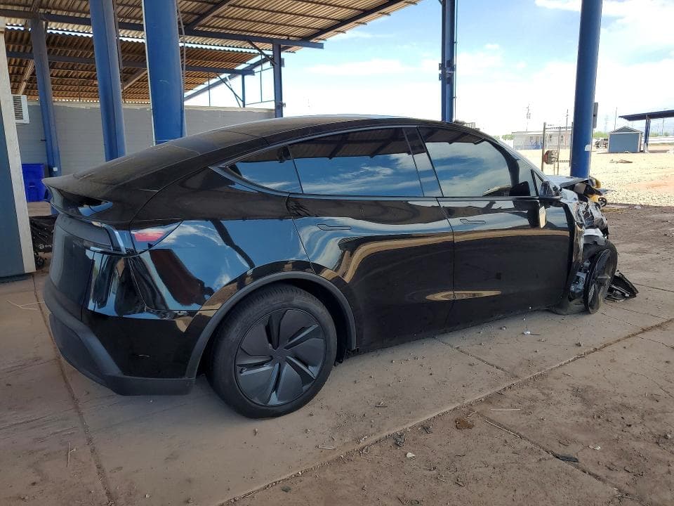 2026 TESLA MODEL Y 3
