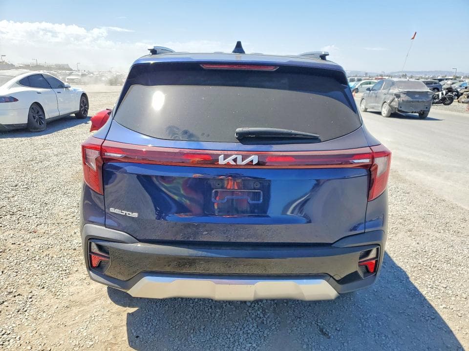 2024 KIA SELTOS EX 6