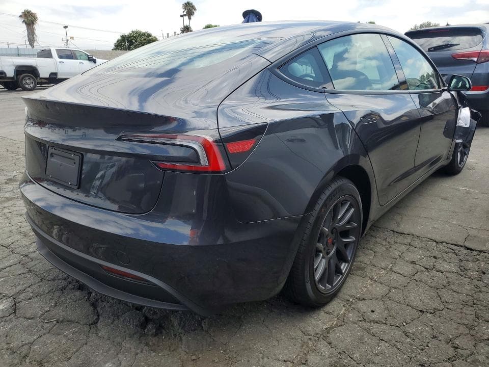 2026 TESLA MODEL 3 3