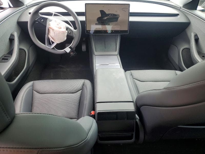 2026 TESLA MODEL 3 8