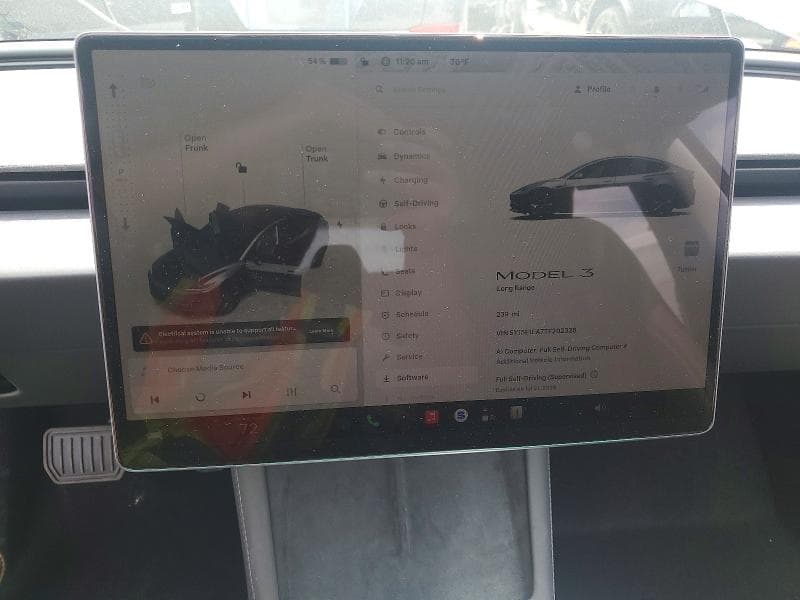 2026 TESLA MODEL 3 9