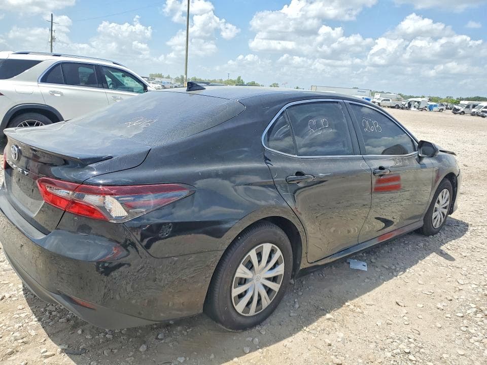 2023 TOYOTA CAMRY LE 3