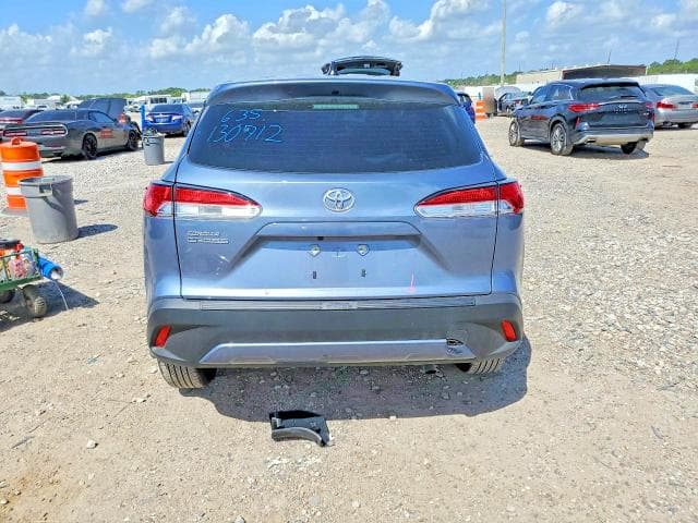 2025 TOYOTA COROLLA CROSS L 6