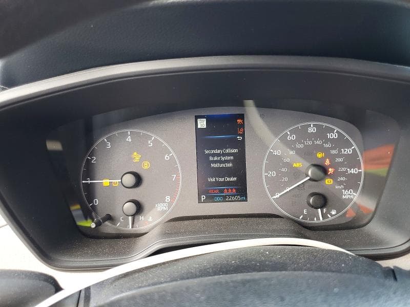 2025 TOYOTA COROLLA CROSS L 9