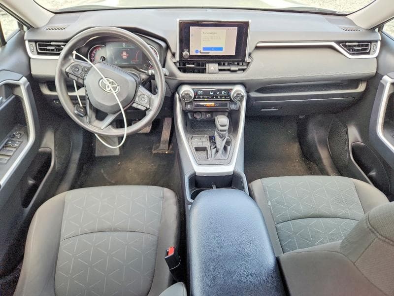 2023 TOYOTA RAV4 XLE XLE 8