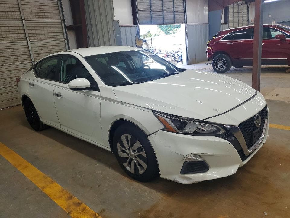 2019 NISSAN ALTIMA S S 4