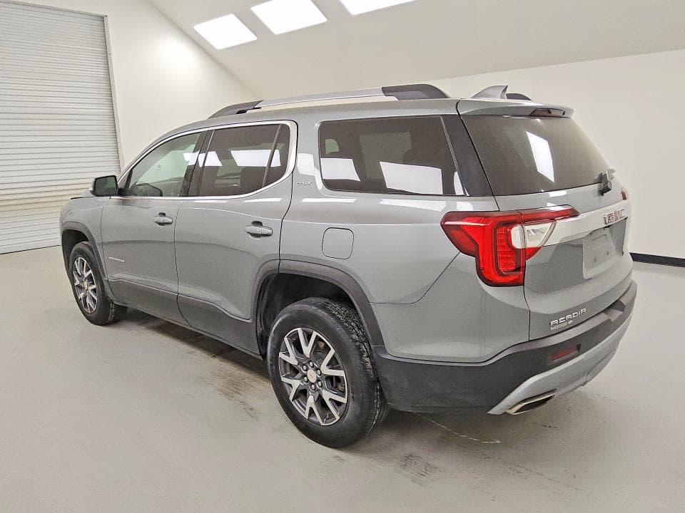 2023 GMC ACADIA SLT 2