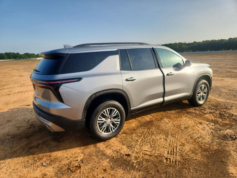 2025 CHEVROLET TRAVERSE LT 3