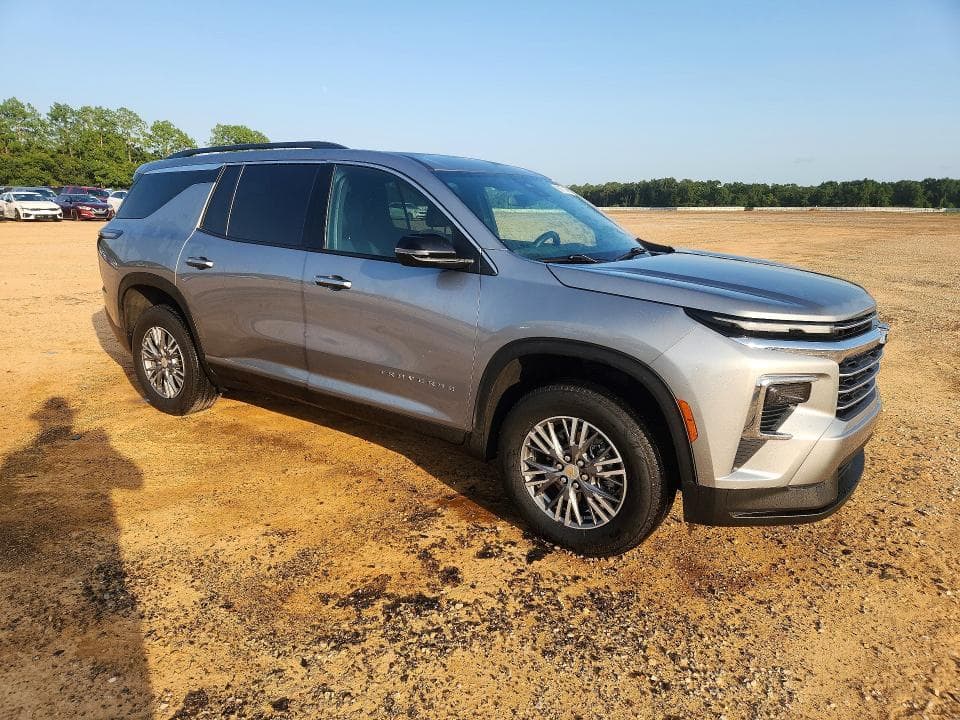 2025 CHEVROLET TRAVERSE LT 4
