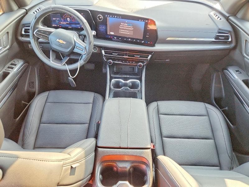 2025 CHEVROLET TRAVERSE LT 8