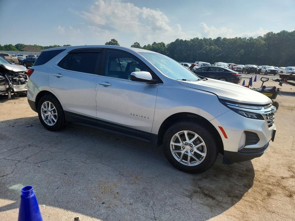 2022 CHEVROLET EQUINOX LT 4