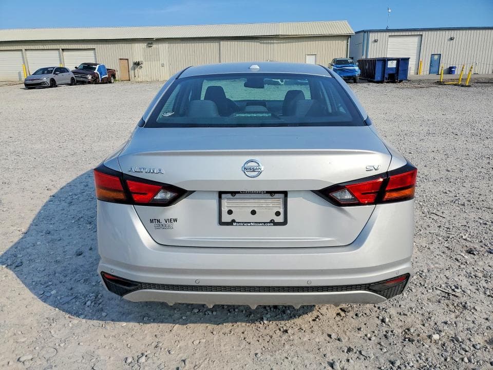 2022 NISSAN ALTIMA SV 6