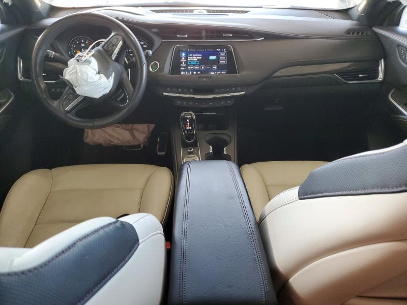2023 CADILLAC XT4 SPORT 8