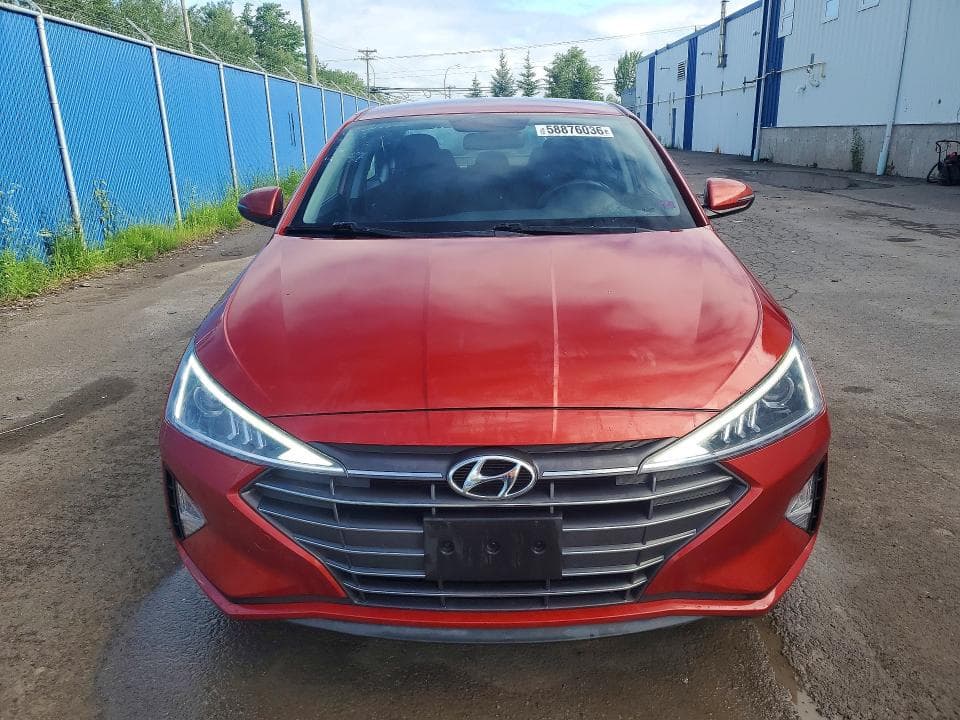 2019 HYUNDAI ELANTRA SE SE 5