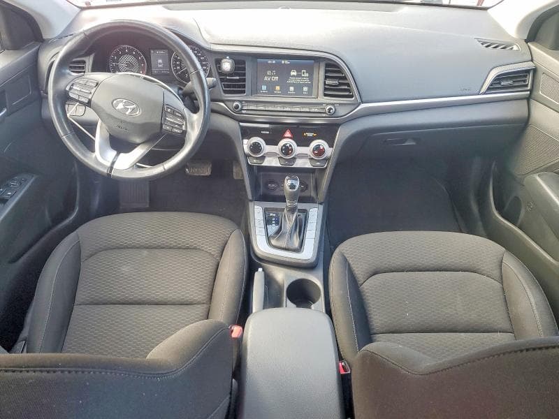 2019 HYUNDAI ELANTRA SE SE 8