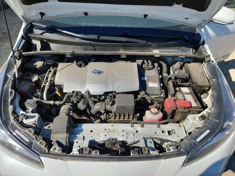 2022 TOYOTA PRIUS LE AWD-E 11