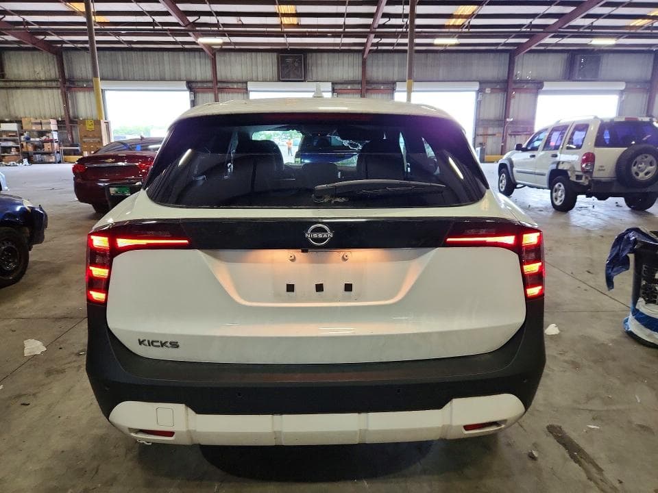 2025 NISSAN KICKS SV 6