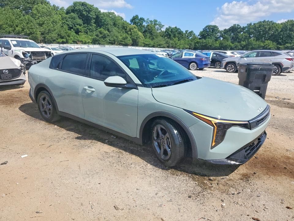 2025 KIA K4 LXS 4