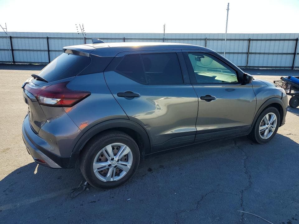2021 NISSAN KICKS S 3