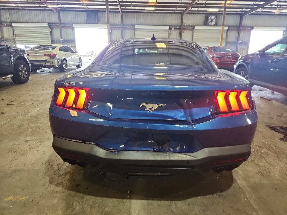 2024 FORD MUSTANG 6