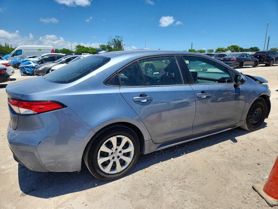 2021 TOYOTA COROLLA LE 3