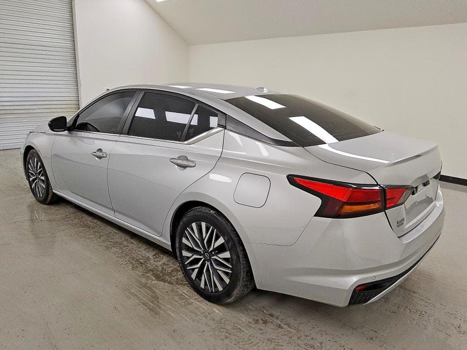 2024 NISSAN ALTIMA SV 2