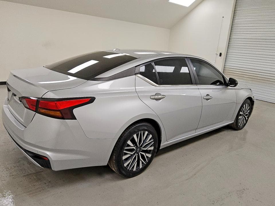 2024 NISSAN ALTIMA SV 3