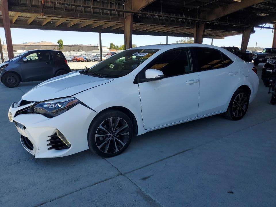 2017 TOYOTA COROLLA SE - 1