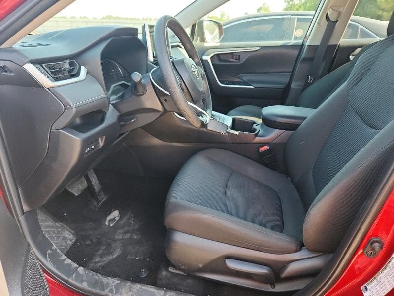 2025 TOYOTA RAV4 LE 7