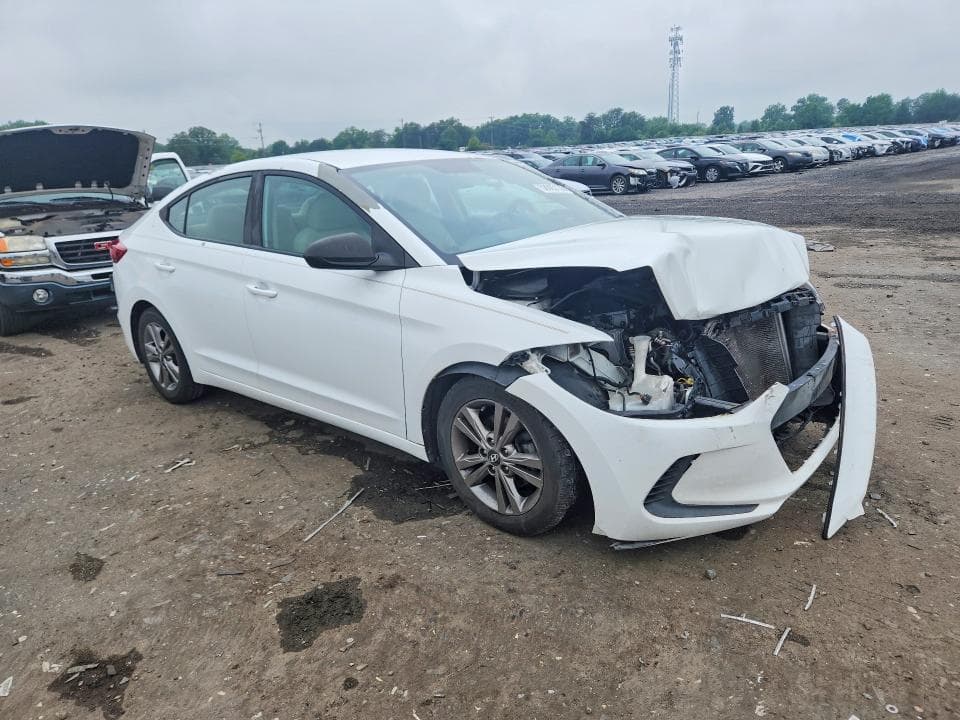 2017 HYUNDAI ELANTRA SE SE 4
