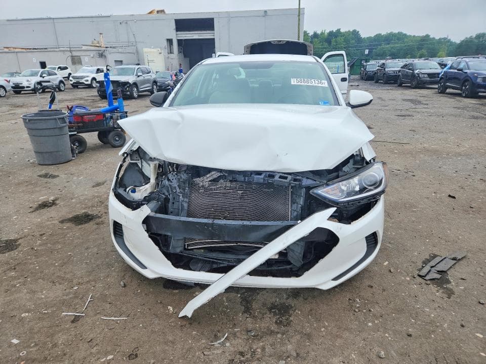 2017 HYUNDAI ELANTRA SE SE 5