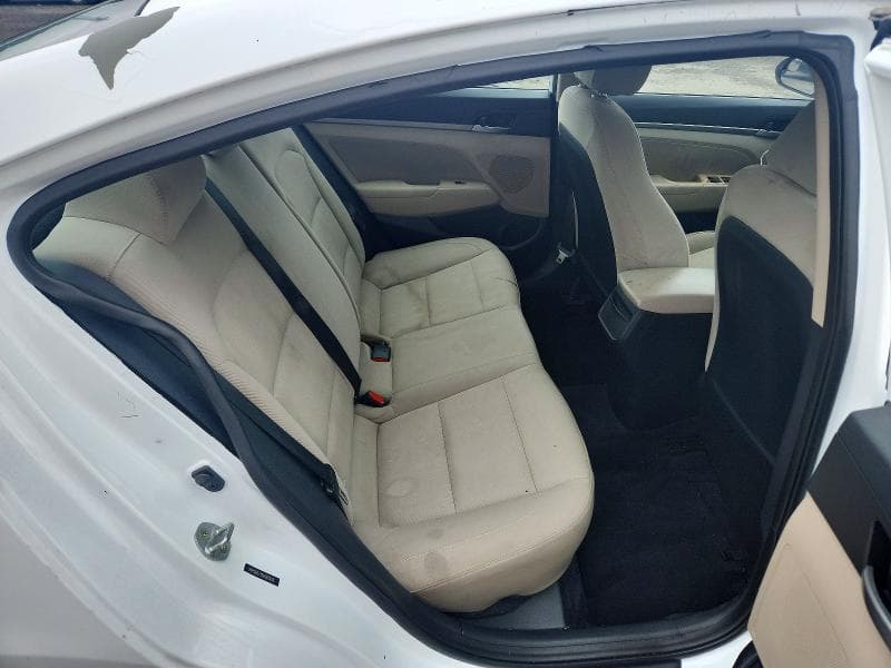 2017 HYUNDAI ELANTRA SE SE 10