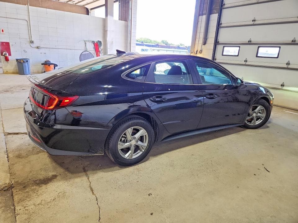 2023 HYUNDAI SONATA SE SE 3