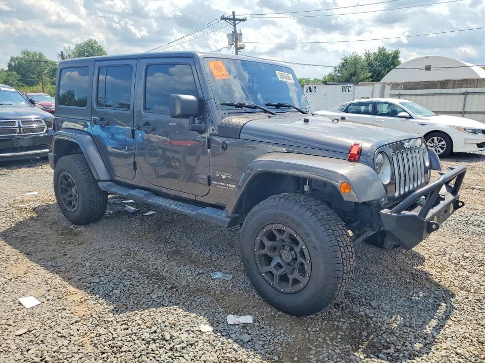 2018 JEEP WRANGLER UNLIMITED SAHARA 4