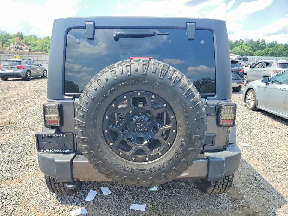 2018 JEEP WRANGLER UNLIMITED SAHARA 6