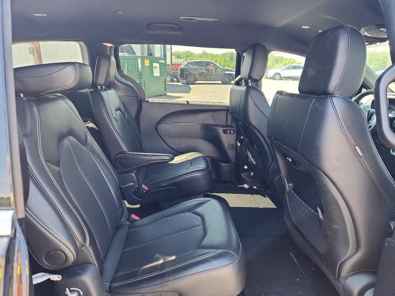 2025 CHRYSLER PACIFICA SELECT 11