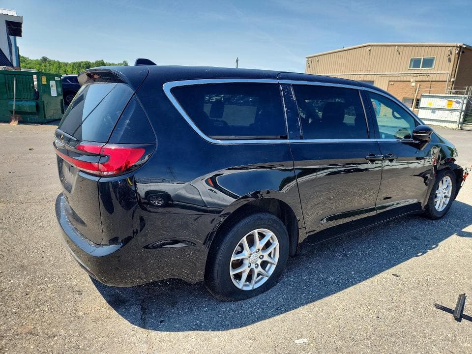 2025 CHRYSLER PACIFICA SELECT 3