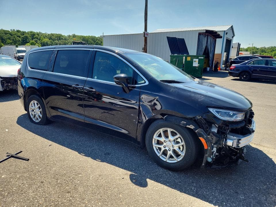 2025 CHRYSLER PACIFICA SELECT 4