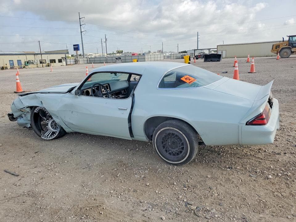 1979 CHEVROLET CAMARO 2