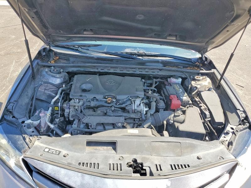 2019 TOYOTA CAMRY LE 11