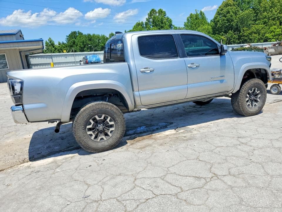 2022 TOYOTA TACOMA SR5 V6 3