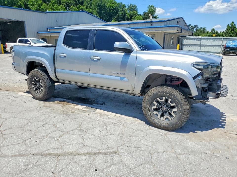 2022 TOYOTA TACOMA SR5 V6 4